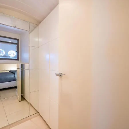 Appartement Blu Breeze On Seafront With Parking By Napoliapartments