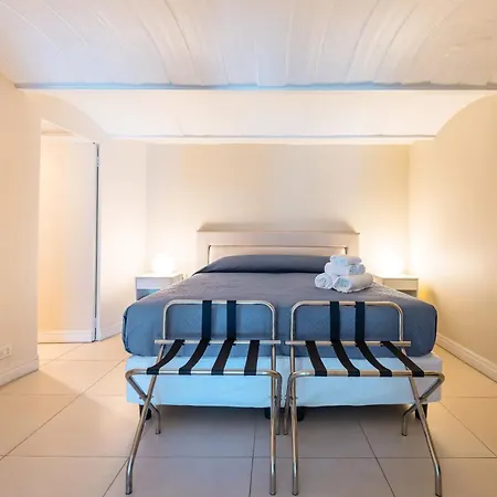 Blu Breeze On Seafront With Parking By Napoliapartments *