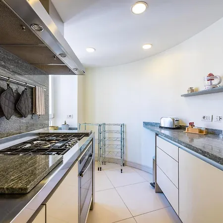 Blu Breeze On Seafront With Parking By Napoliapartments 나폴리