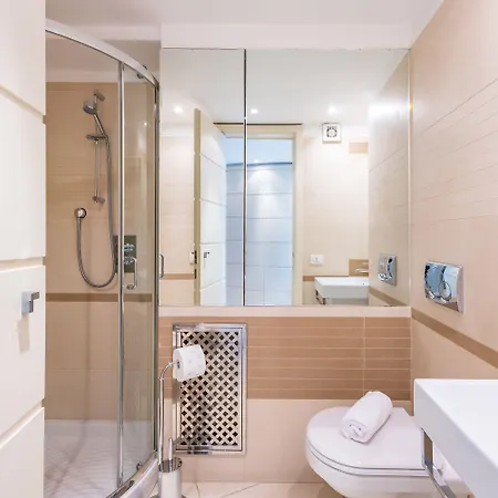 Blu Breeze On Seafront With Parking By Napoliapartments Lejlighed *
